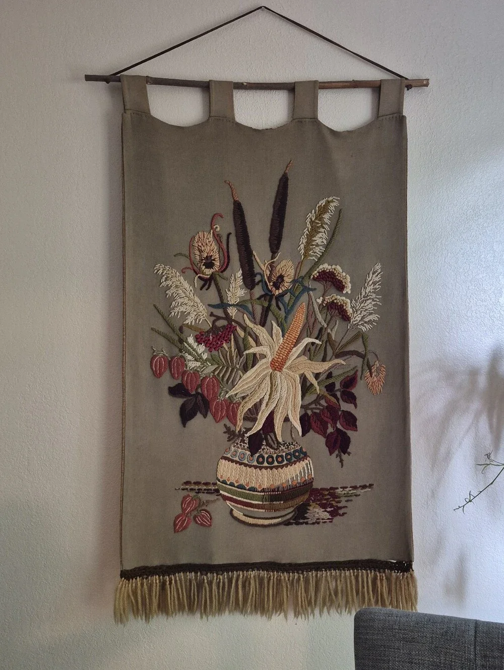 Vinrage Neutral Botanical Embroidered Wall Hanging - Beige Floral Tapestry